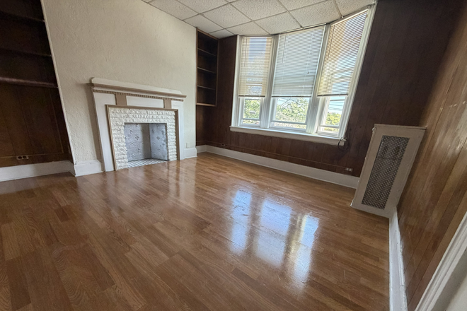 Living Room - 3BR Allston Village - NO BROKER FEE - In-Unit Laundry & Heat Included