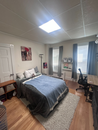 room - Union sq MIT grad students seeking 1 roommate, 3b2b, August 1 $1275/month