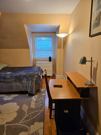 Room for Rent - Great Room Available in a Private House - $1000/month