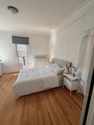 Bedroom - FULLY FURNISHED FALL SUBLET- Close to Campus and Public Transit