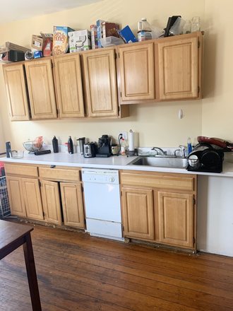 Kitchen - Huge 4 bed on Tremont St. In Mission Hill with 2 full bathrooms! Apartments