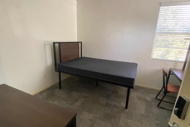 bedroom - Vista Del Campo – Private Room, Shared Bathroom(4 Bed 2 Bath)
