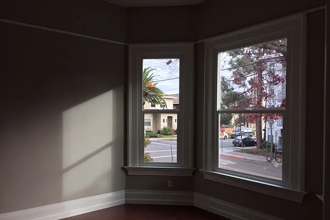 single downstairs - Social House on Blake Looking for 3 more housemates