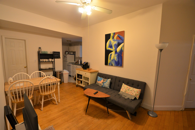 Living room - 4 Bed Available 9/1/26! *CONTACT NOAH 603-470-8181 Apartments