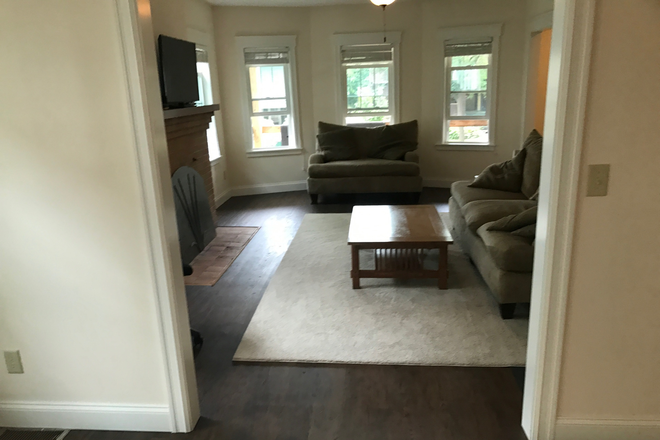 Living Room - 2nd Floor New Clarendon Apartment close to campus