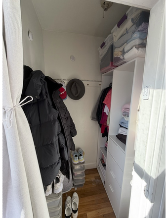closet - Single Bedroom, 10 minute walk from BC Campus and T stop House