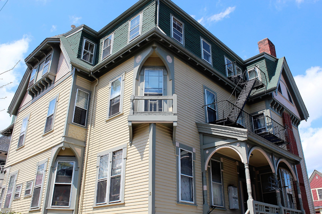 exterior - East Side Apt. 1-1/2 Bed, 1 Bath, $1950 -Avail. 9/1