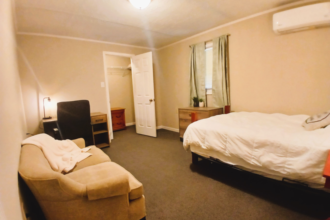 Bedroom 2 - 2bed, 1bath w/ double vanity, in unit laundry, kitchenette, walking trails