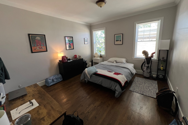 Large Bedroom, Mattress, Dresser, Desk Included - AVAILABLE DEC 2025: Sublet or Lease-Takeover 1100/mo, 1 Bedroom, OL Accessible