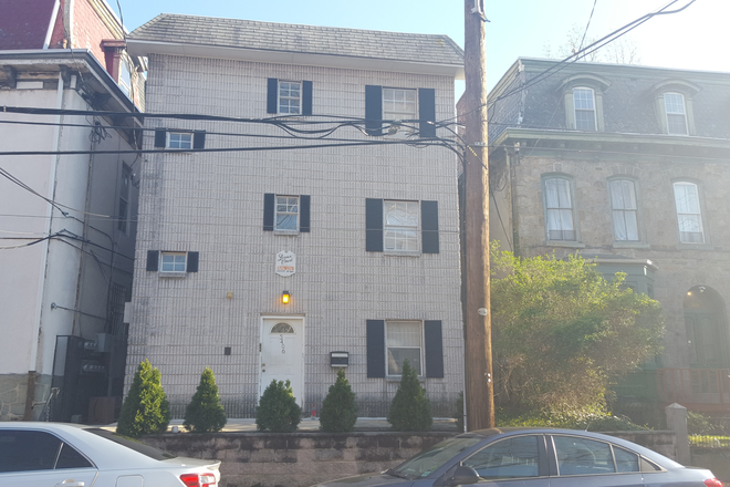 3406 Race Street - 3 Bedroom Apartment on Drexel Campus