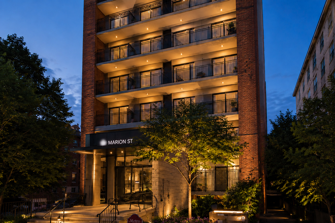 Building Exterior - Coolidge Corner Condo on C-Line w/Parking Options