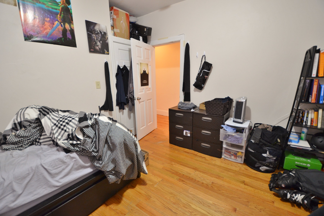 4 Bed - 13 Haviland St. - NO Broker's Fee!! - Available 9/01! Bright Spacious 4 BR on Haviland St Apartments