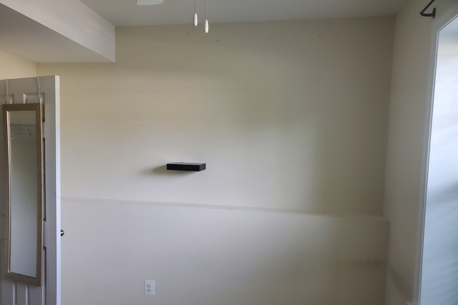 Bedroom - Single Family Home close to Campus