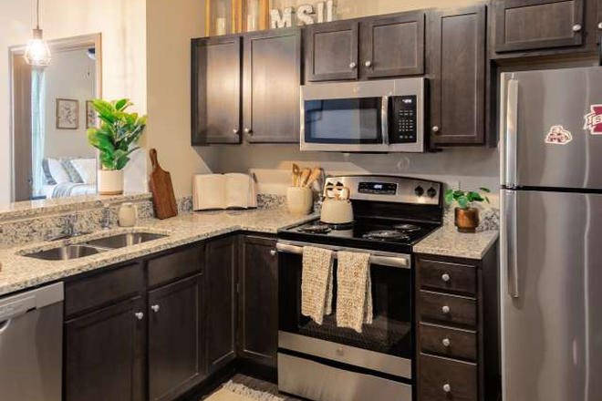 Kitchen - College View Apartments