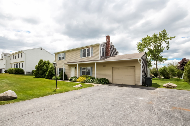 Exterior - 24 Melville Lane, Narragansett House