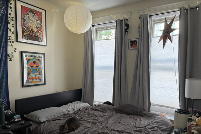 . - Nice 3-bed at 20 Hemenway. No broker fee. Contact Will McGowan 617.512.5822