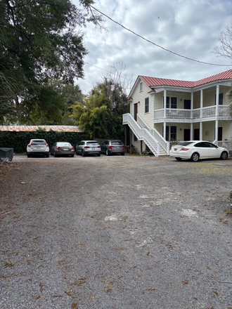 Parking Lot - Apartment for Sublet in June/July 2026