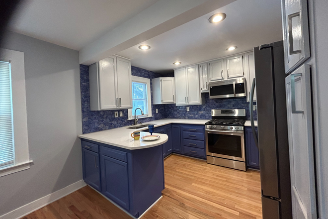 Kitchen view from Dining Room - 4 Bedroom MODERN LUXURY, HISTORIC CHARACTER, URBAN WALKABILITY Duplex