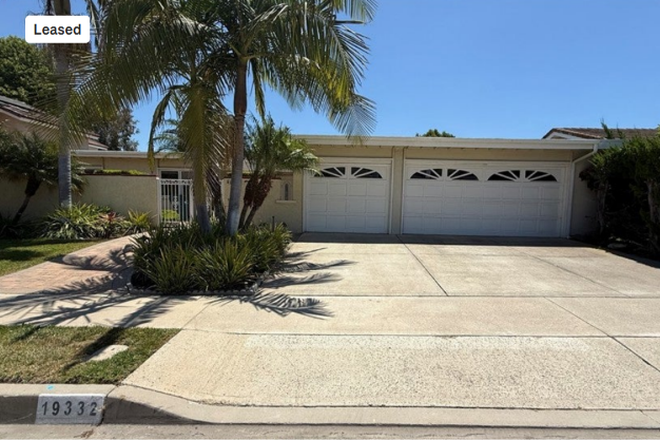 Front of house - 1 bedroom/shared full bath available in 4 bedroom/2 bathroom house, Tur