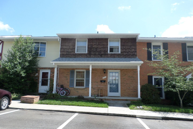 - 3 Bedroom 1 full and 2 Half Bath Townhouse
