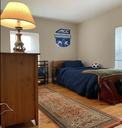 Bedroom - SUMMER SUBLETTING Private Room, Furnished, WALK TO CAMPUS w/ PARKING SPOT, Girls Preferred