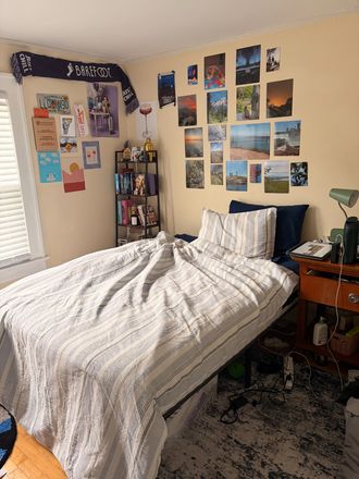 Bedroom - Co-Ed Single across from UVM House