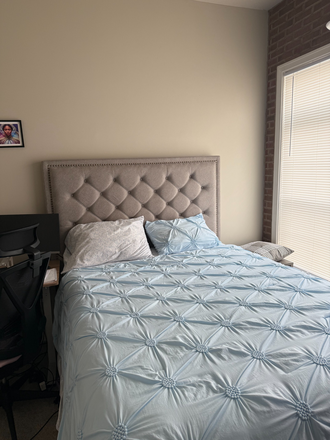 Bedroom - One bedroom Apartment available for Summer