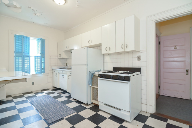 kitchen - 4 Bed 1 Bath, Fenway, NO BROKERS FEE!!!!!
