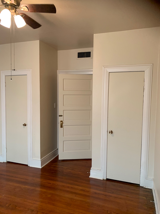 Bedroom - 5929 Freret LLC Apartments