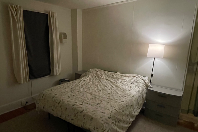 Bedroom (unfurnished) - 1BR apt-Bank Street-Princeton