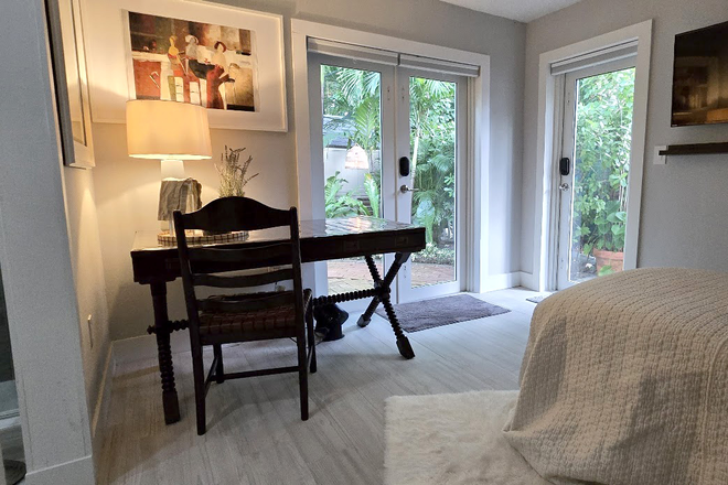 Living Area - Please text for faster response, MARCEL 305.297.0719