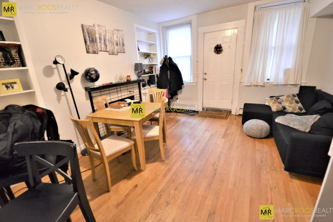 Call NOW for showings! 617-236-8550 - BEACON STREET - GORGEOUS KENMORE 2 BED W/ LAUNDRY ON SITE! *AVAIL 9/01/2026* Apartments