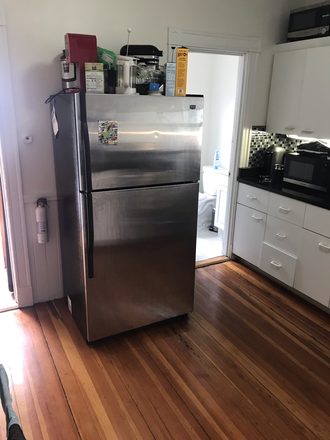 Call NOW for showings! 617-236-8600 - WARNER ST - *FRNSHD* TOP FLR DUPLEX 5BR NEAR TUFTS FOR *6/1/2026* W/ LNDRY ON SITE, RNTL PRKNG, 2BA Apartments