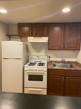 Kitchen - Comm Ave 1 Bed Kenmore Sq Mins to the T Apartments
