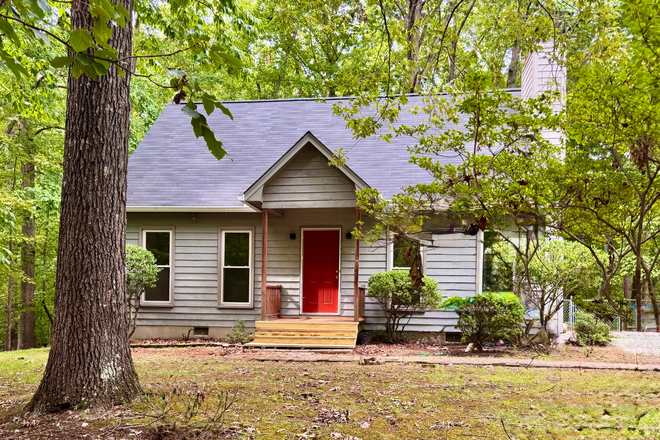 Outside Front - Cozy 3/2 House at End of Neighboorhood Street with Access to Eno State Park