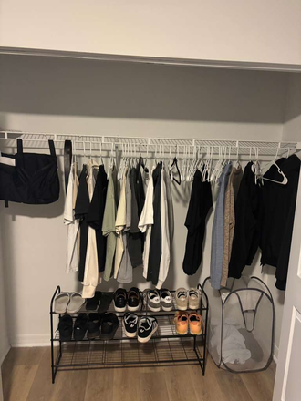 Bedroom closet - Townhouse close to campus, looking for roommate