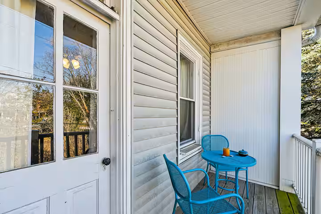 Private Balcony - Patio Suite - Waverly Row Home