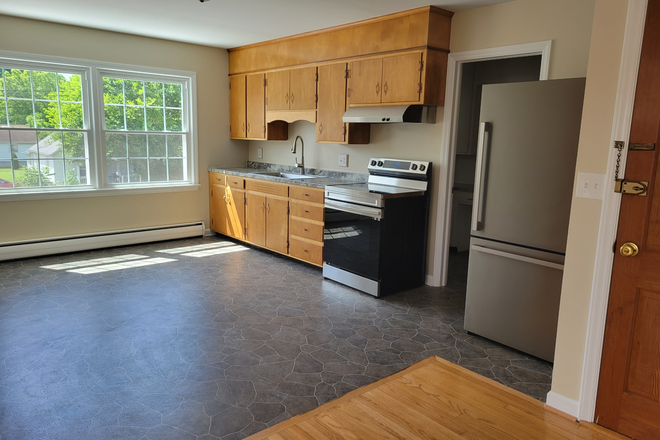 Kitchen - newly updated in downtown Christiansburg