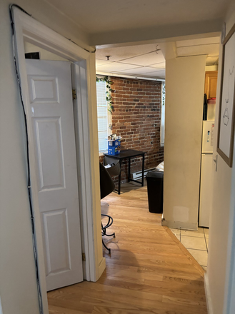 Hall - Nice 2 Bed 1 Bath Apartment Available 9/1/26 on Haviland St