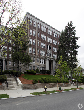 Visit hubrealtyproperties.com - Light and bright, front facing corner unit 3 bedroom, with newly updated kitchen, on BC shuttle Apartments