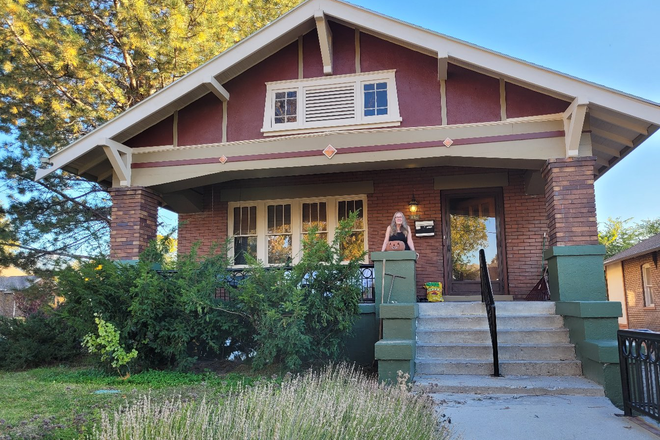 House Front Face - 2-Bed Apartment $1,350 Small Well-Behaved Pets Welcome