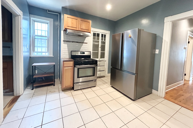 Kitchen - 14 Batchelder St., #1, Boston, MA 02125 (Dorchester)
