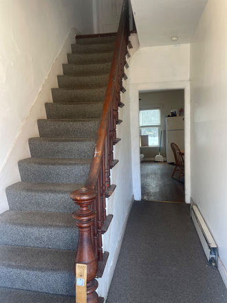 Stair well - 5 bedroom 2 bath with spare guest room near bus line to UConn campus Apartments
