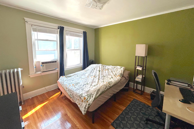 Bedroom - Bedroom available in 2BD/1BA apartment in Allston