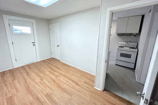 Kitchen - 103 Buttonwood St., #3, Boston, MA 02125 (Dorchester)