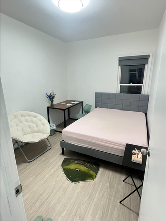 Bedroom for sublet - SUBLET: 1 Furnished Bedroom in a 3 Bedroom Apartment, Women and/or AFAB Only