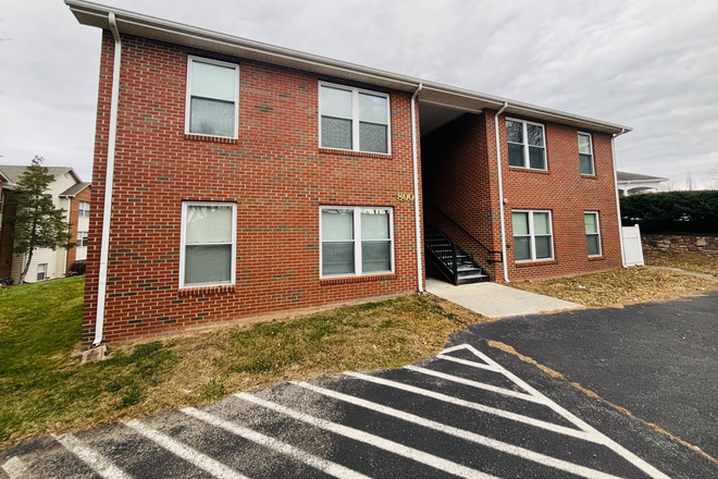 - 1 Bedroom, 1 Bath Apartment