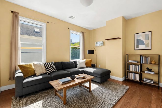 Living Room - 84 Line Street #2 Somerville, MA 02143