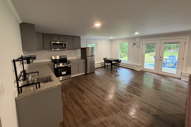 Kitchen / Dinning - 1 BR apartment with private yard space, fully furnished, utilities included, 3 miles from UCONN