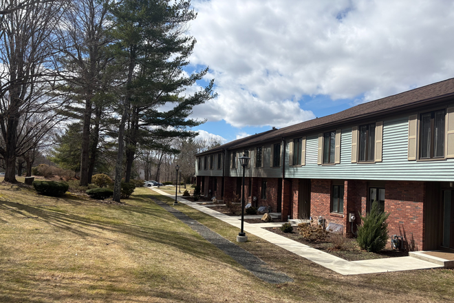 Exterior - Winston Court - perfect for small family, PHD and Graduate student